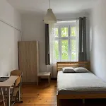 Lilia House Ostello *