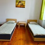 Lilia House Ostello *