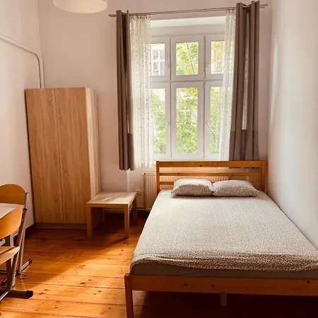 Hostel Lilia House