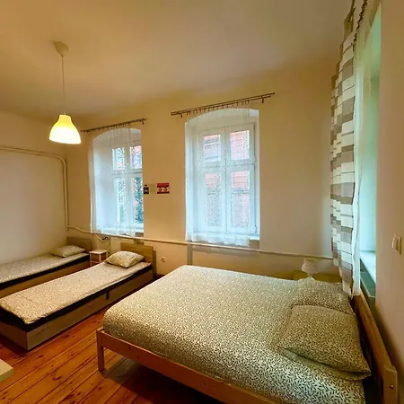 Lilia House Hostel *