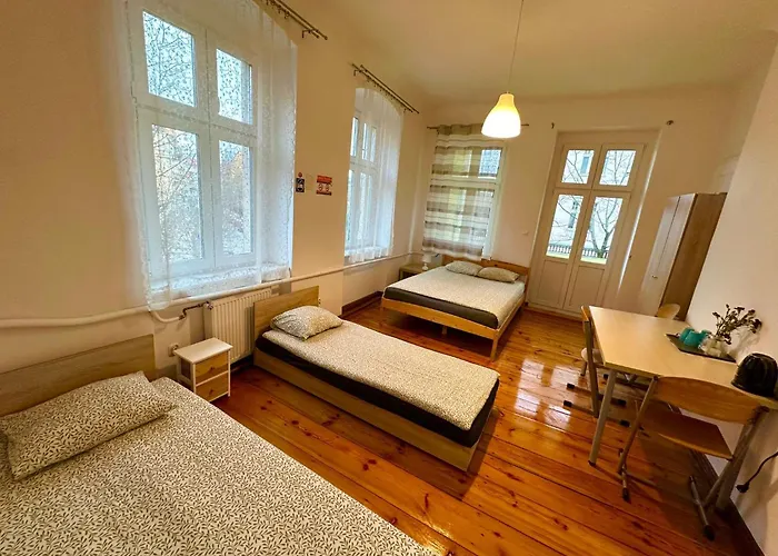 Auberge de jeunesse Lilia House