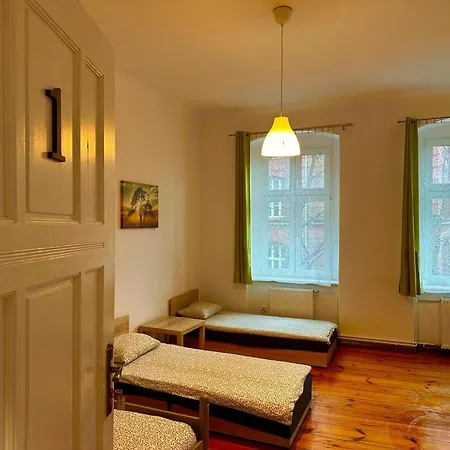 Hostel Lilia House *