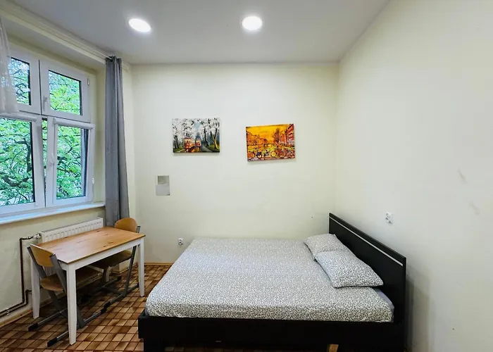 Hostel Lilia House *