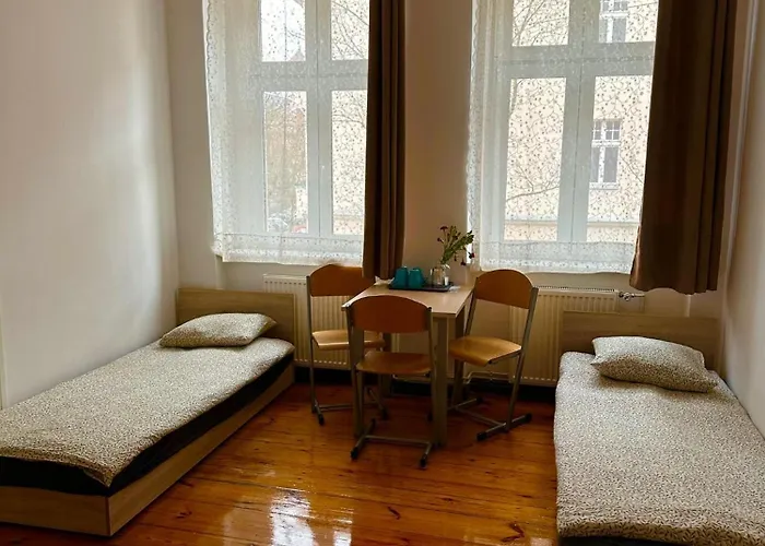 Hostel Lilia House *